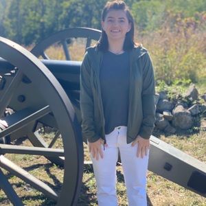 Meet your Posher, Lacey